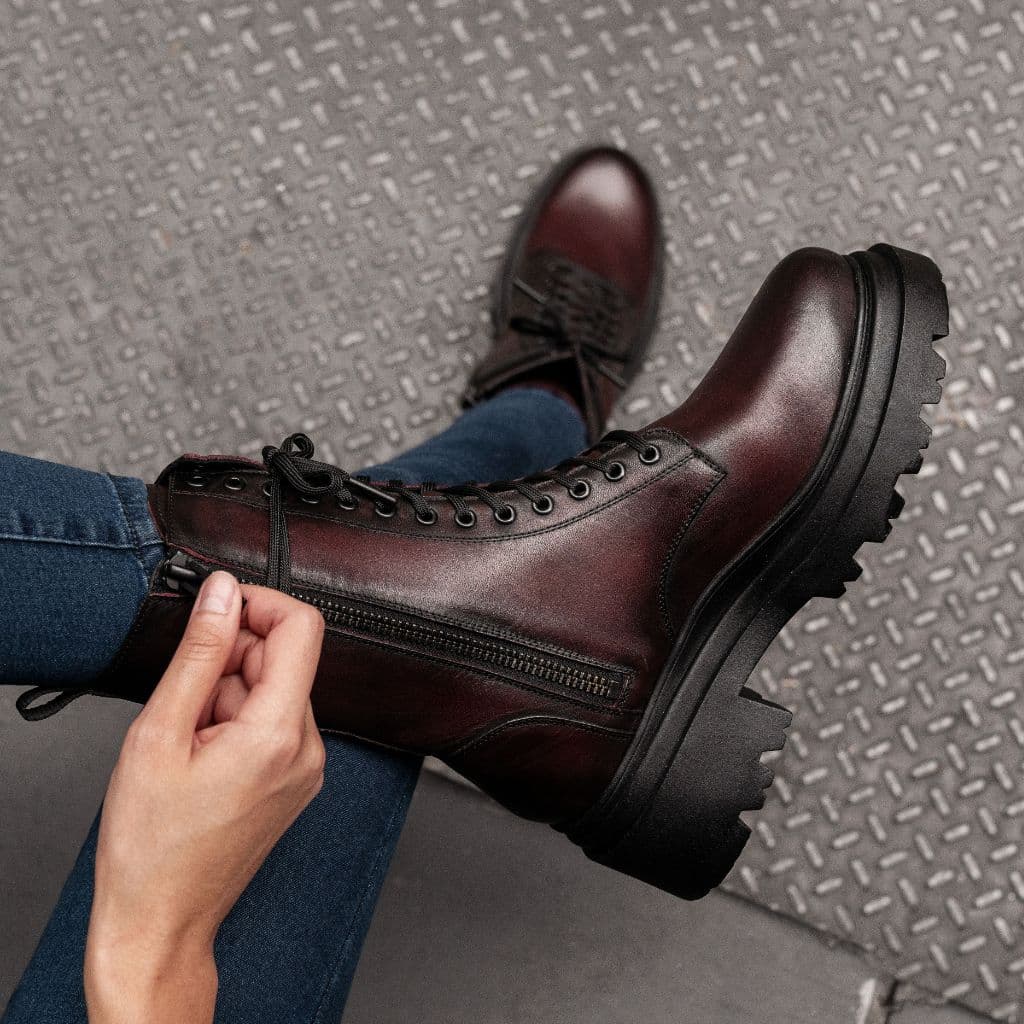 Fatale | Black Cherry, view 8