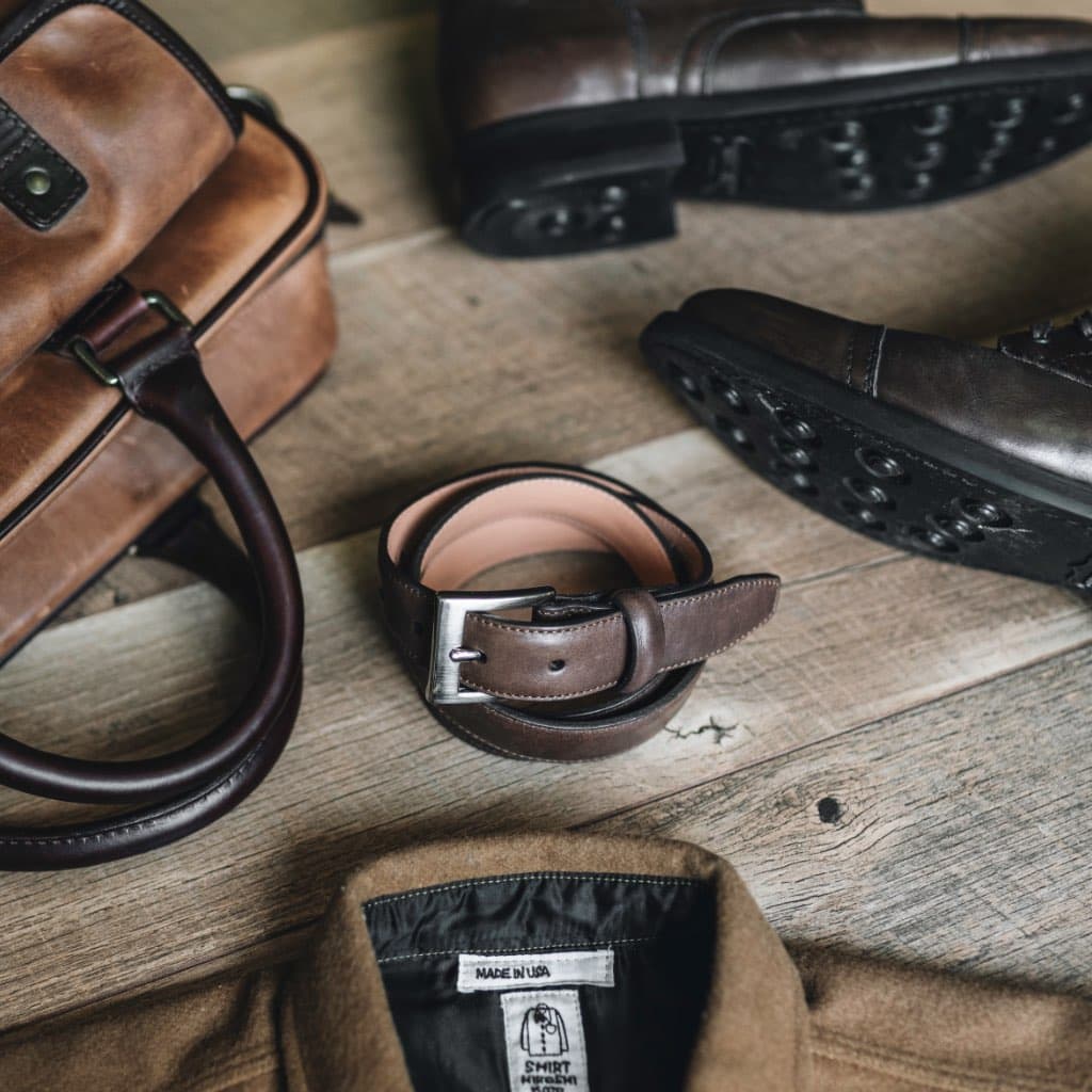 Men's Classic Leather Belt | Old English, view 6
