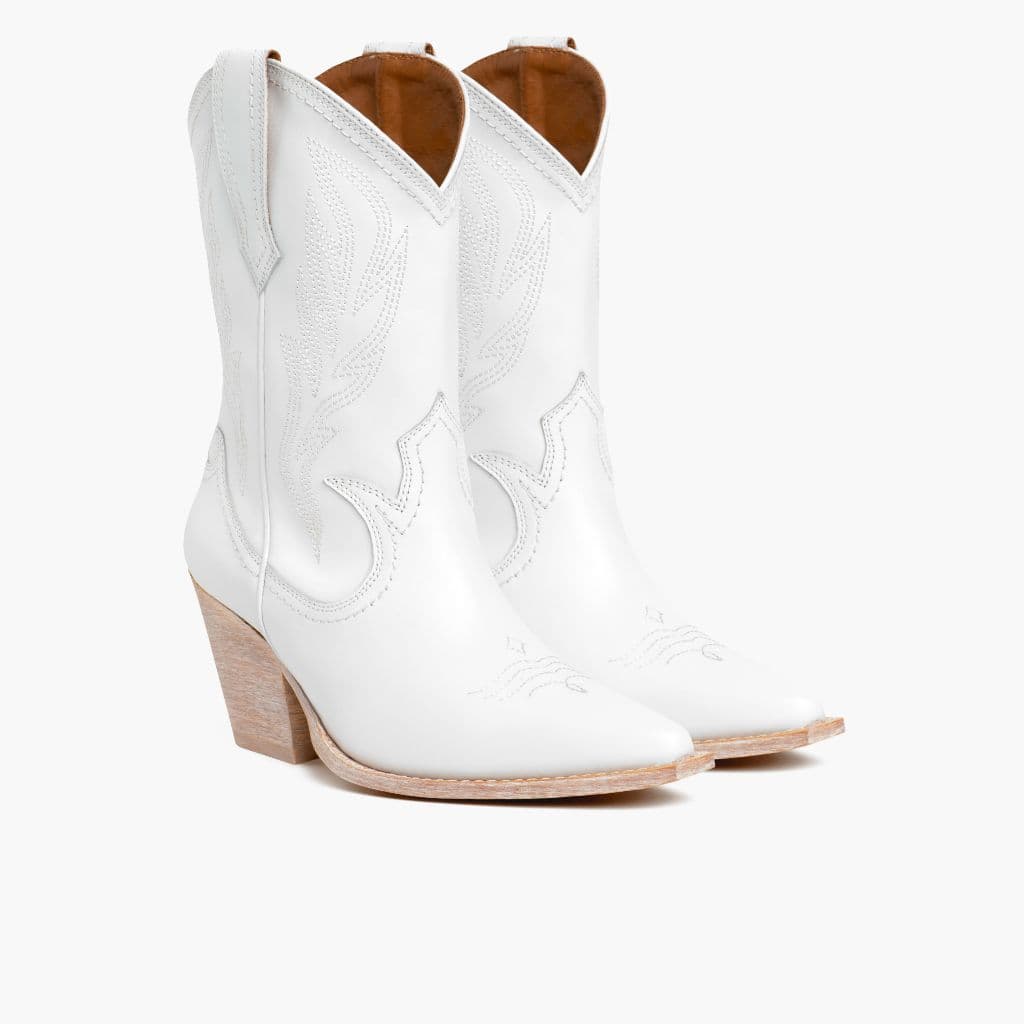 Sierra | White, view 2