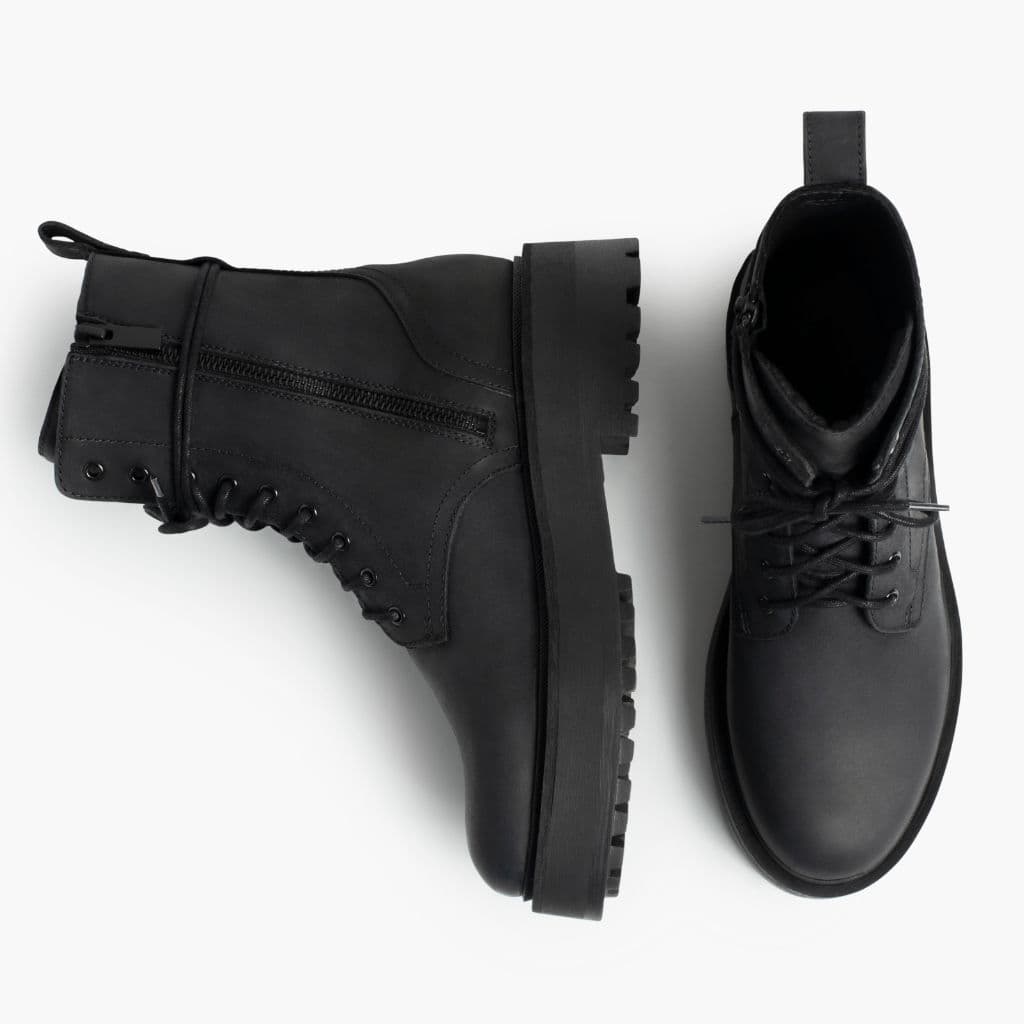 Quest | Black Matte, view 4