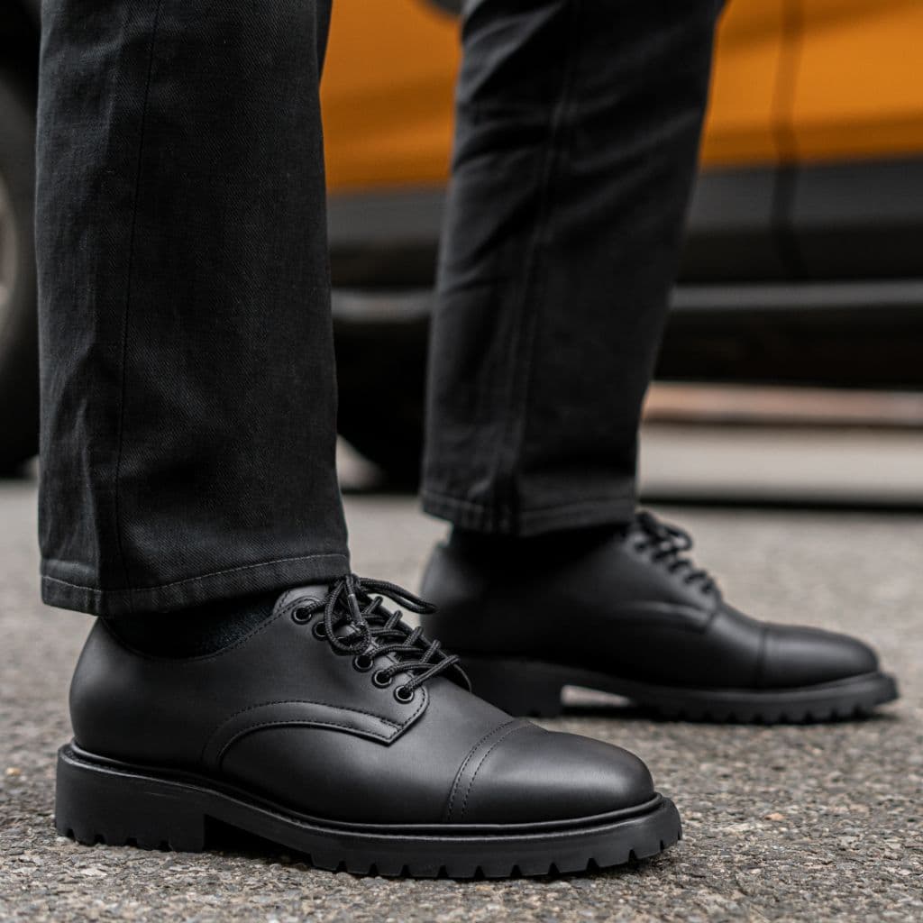 Statesman | Black Oil Tan, view 5