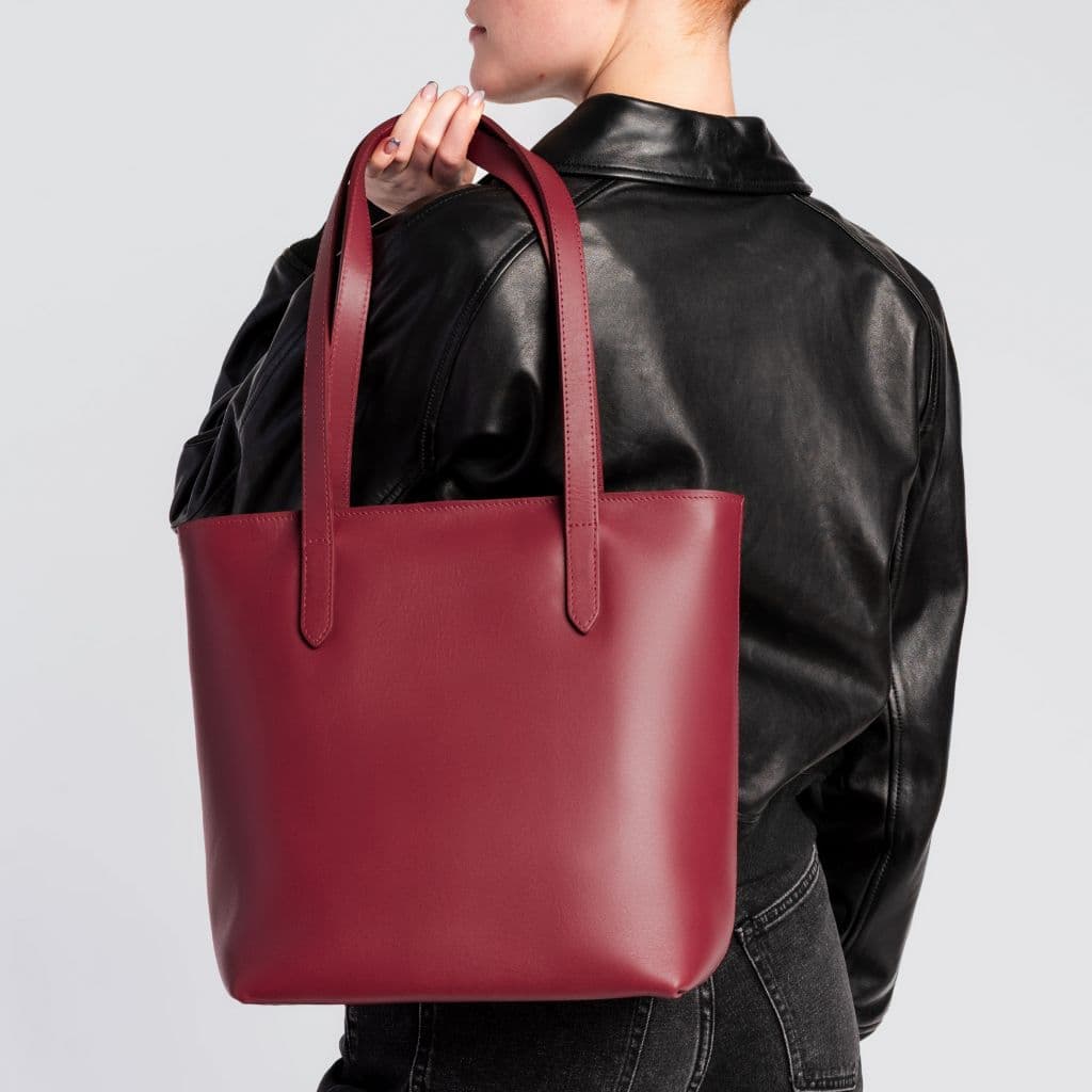Everyday Tote | Red (M) (Zipper), view 6