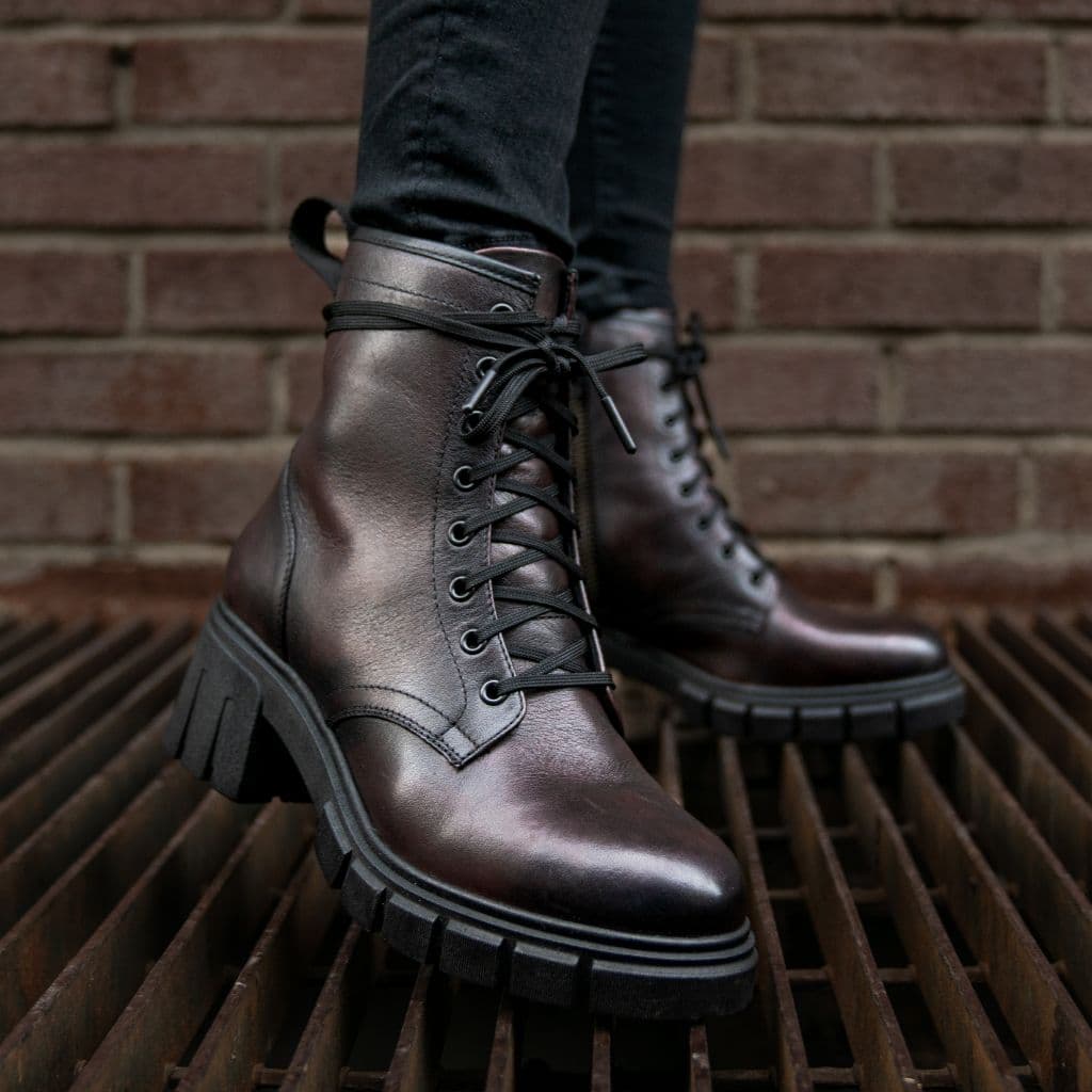 Coda | Black Cherry, view 6