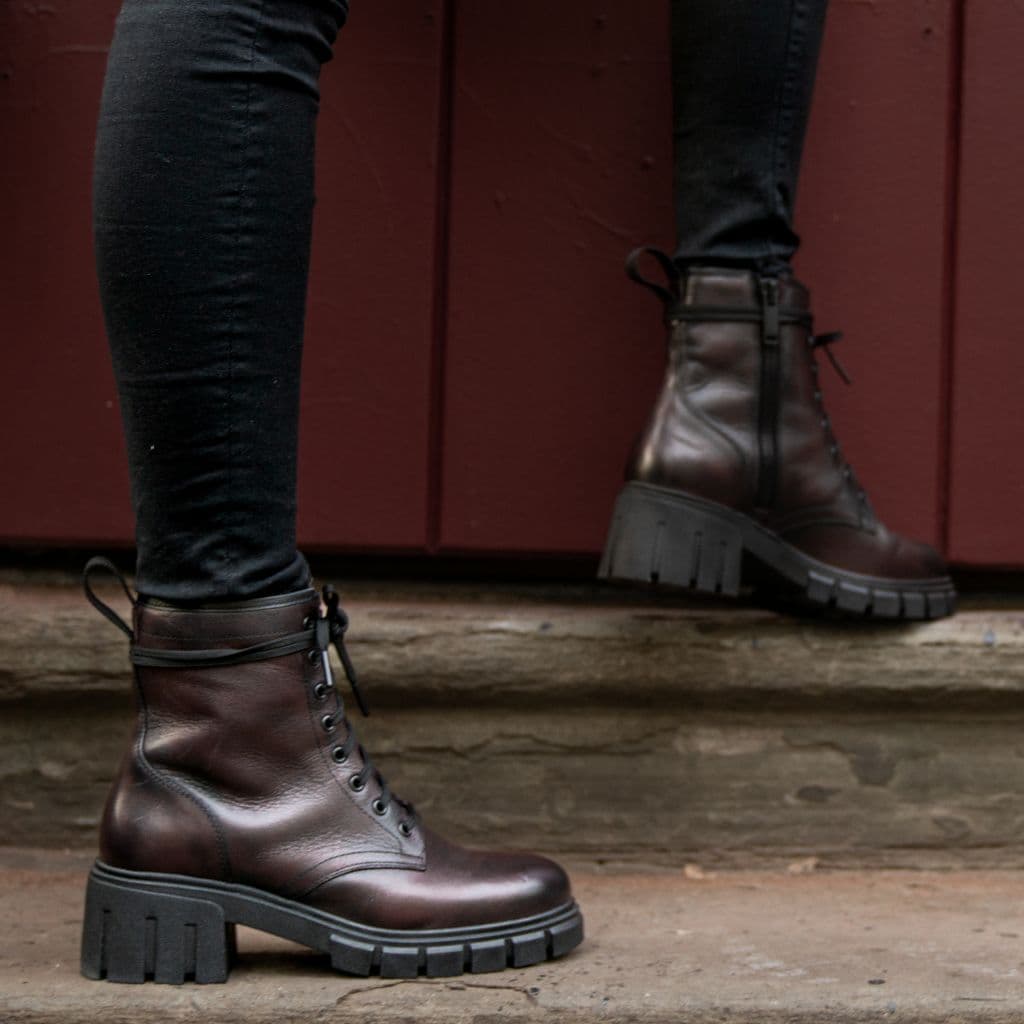 Coda | Black Cherry, view 7