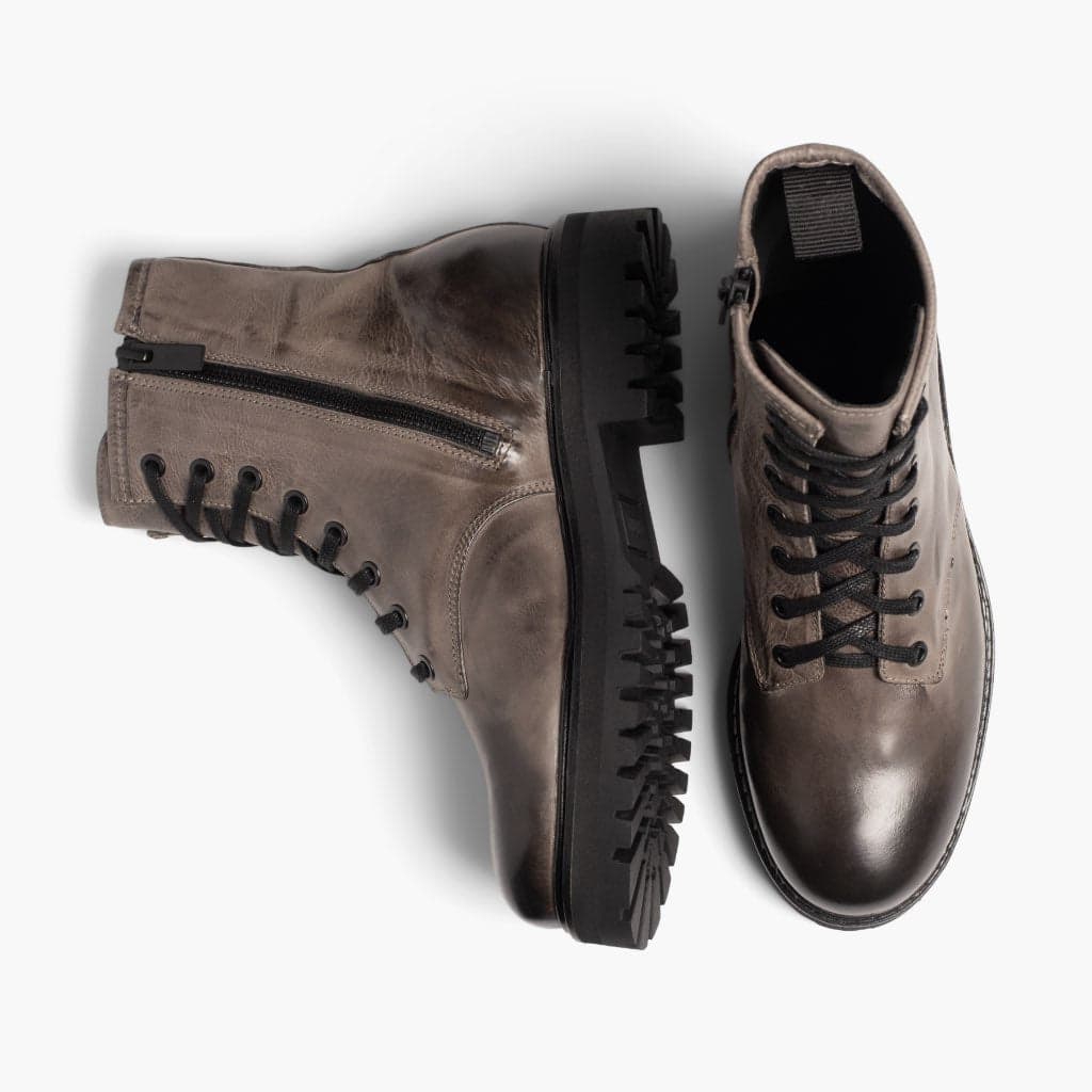 Combat | Carbon, view 4