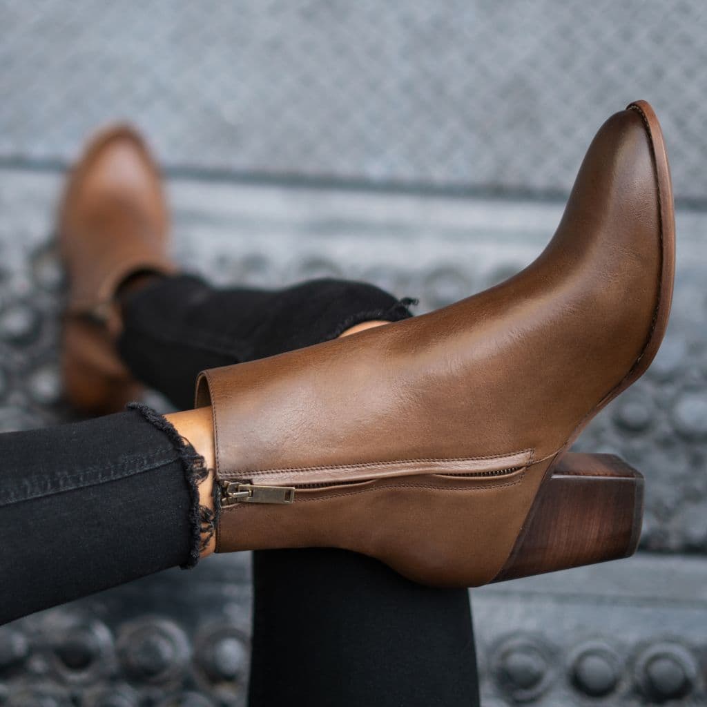 Highline | Walnut, view 7